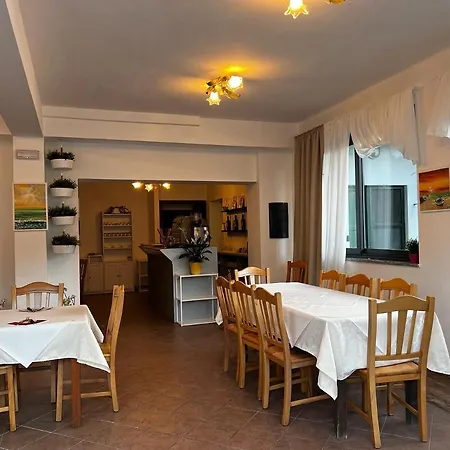 B&B La Via Del Sale 피뇨네