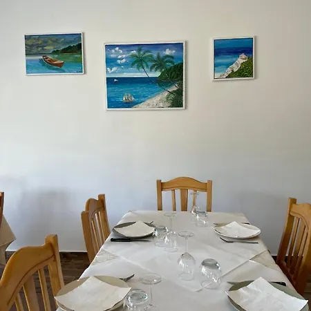 La Via Del Sale B&B 피뇨네